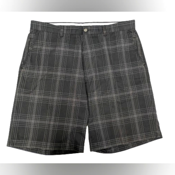 Callaway Other - Callaway men's black plaid golf shorts size 38